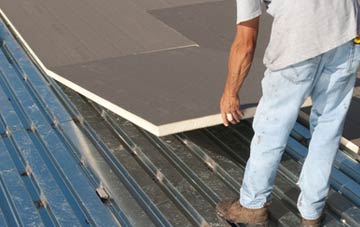 benefits of insulating Sgallairidh flat roofing